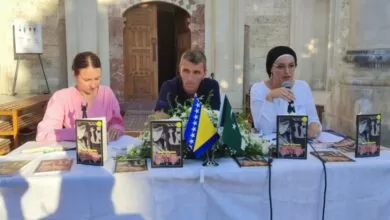 U haremu Ferhadija džamije u Banja Luci upriličena promocija knjige “Maloljetnik na putu smrti” autora Hasiba Suljića
