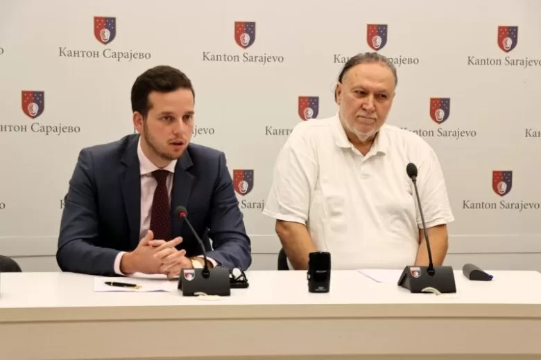 Premijer Uk i ministar Pandurević: Vlada KS trajno rješava problem grijanja 630 domaćinstava i pet institucija u Vogošći