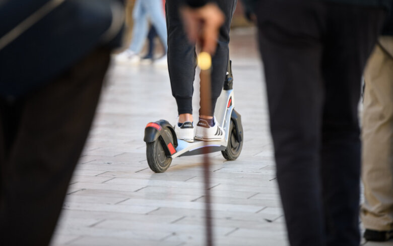 Hitno osigurajmo sigurnost djece u Ilijašu: Zabrana romobila na šetalištu i pojačana kontrola!