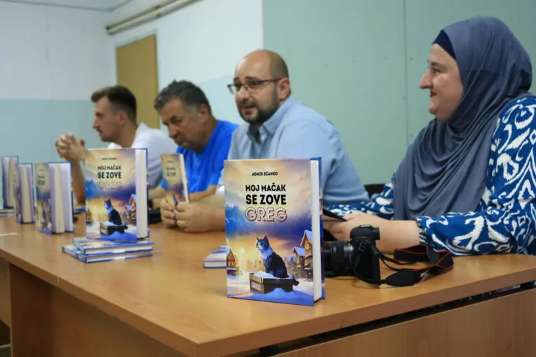 U Srednjem održana promocija knjige „Moj mačak se zove Greg“ autora Admira Džanke