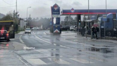 Oblačno sa kišom, pljuskovima i grmljavinom