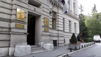 Državni službenici u KS prijete štrajkom ako ne dobiju regres