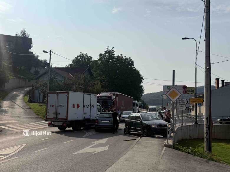 Saobraćajna nezgoda u Starom Ilijašu, saobraćaj otežan