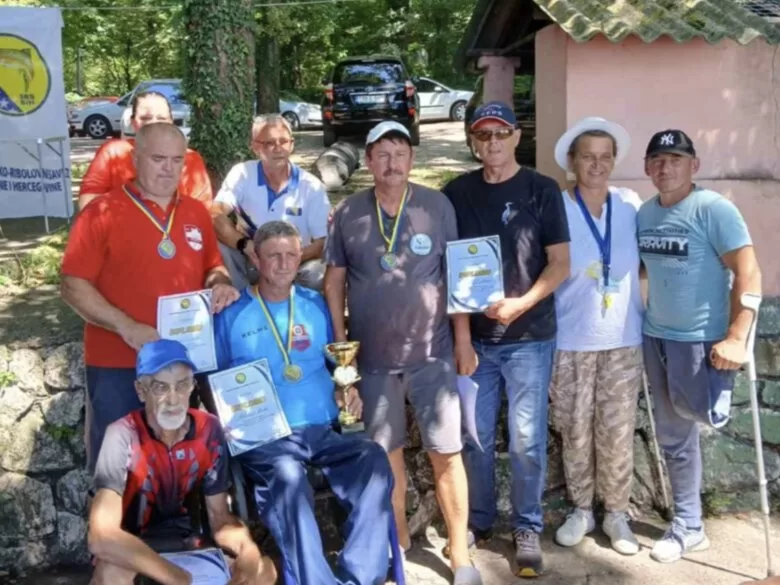 Izabrani reprezentativci BiH u lovu ribe udicom na plovak za nastup na međunarodnoj sceni u 2025. godini