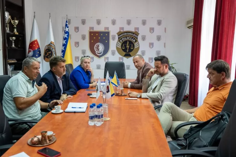 MUP KS i IDDEEA: Građani Kantona Sarajevo od oktobra do CIPS potvrda elektronskim putem