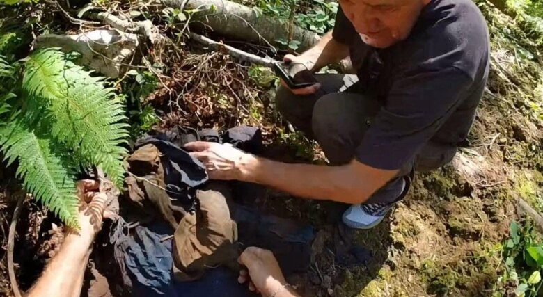 Dvojica Srebreničana došli iz Amerike, tumarali po šumi i naišli na grobnicu: Pronašli kompletan ljudski skelet