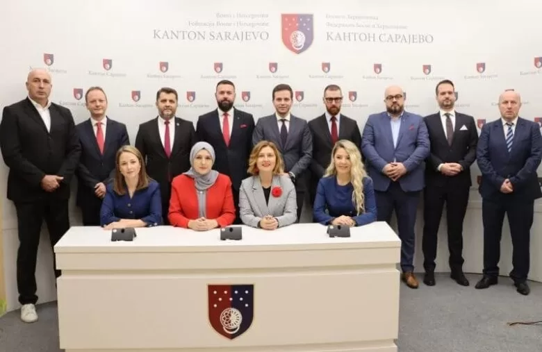 Uk pred kraj mandata najavljuje rad i red; zastupnici Dević i Bandić: Njemu i Vladi je bolje da odu, katastrofa…