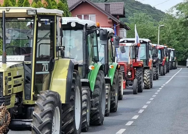 Poljoprivrednicima zabranjeno da s traktorima dođu pred Vladu KS