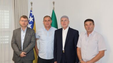 Muftija tuzlanski Vahid-ef. Fazlović primio predstavnike Udruženja “Preživjeli genocida 11. juli 1995.”