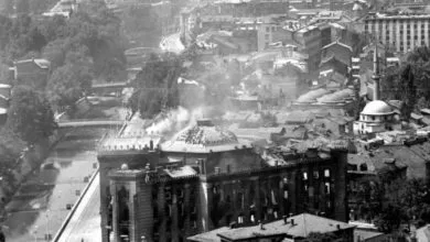 Prije 33 godine zapaljena sarajevska Vijećnica