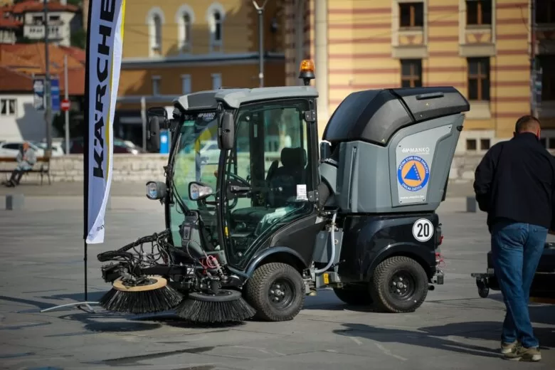 Općina Stari Grad Sarajevo nabavila vozila za čišćenje ulica i snijega za JKP OSG d.o.o. Sarajevo