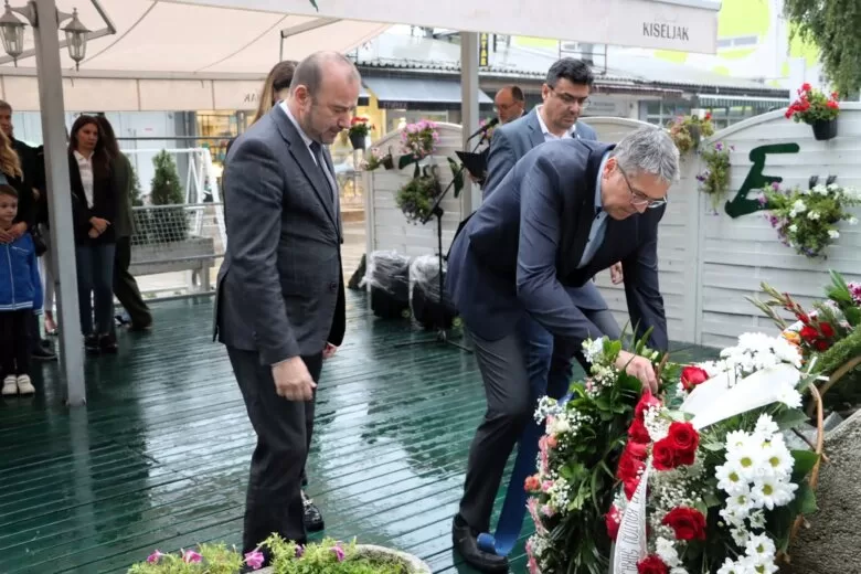 Obilježena 33. godišnjica masakra na Trgu solidarnosti