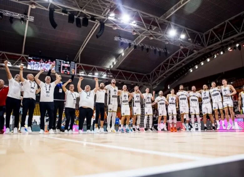 Zmajevi u osmini finala Eurobasketa poslije 32 godine