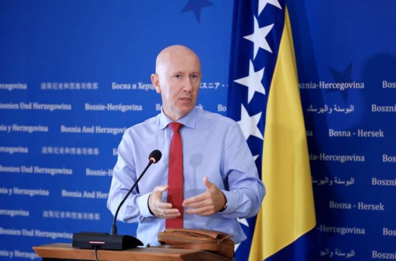 Dunović: Državni službenici i policija ostaju bez povećanja plata zbog neodgovornosti VMBiH