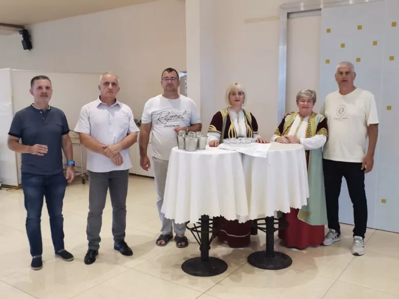 Crna Gora: Uspješno održana svečanost Društva pčelara Grbalj