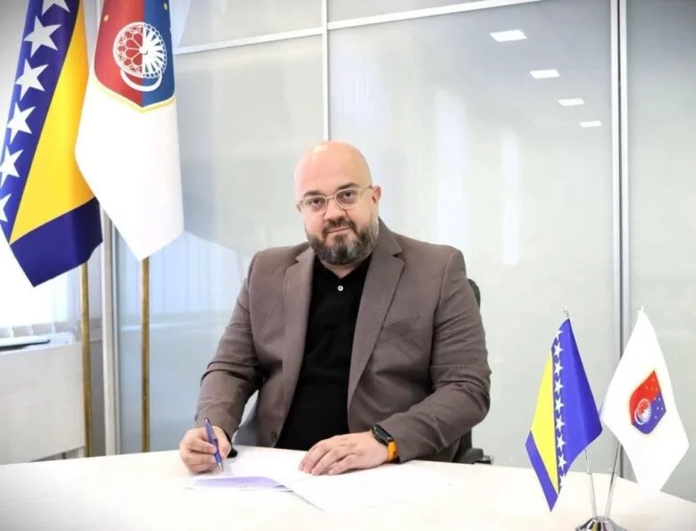 Ministarstvo saobraćaja KS raspisalo javnu nabavku za 25 novih vozila, autobusa i minibusa