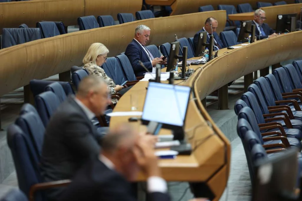 Kažnjavanje bahate vožnje kroz dopune Zakona ipak ide po hitnom postupku u Parlamentu BiH