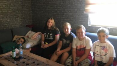 Mališani iz naselja Koritnik pokazali veliko srce: Prikupili 500 KM za teško oboljele Merimu Trebo i njenog oca