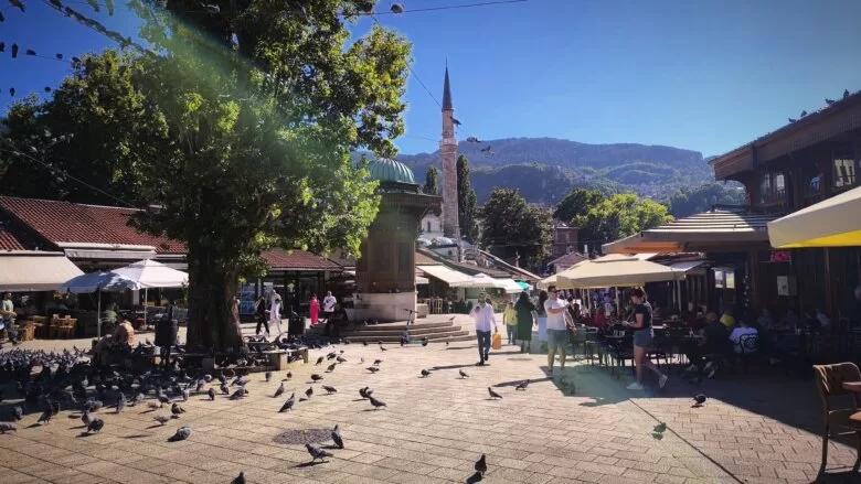 Pretežno sunčano uz povećanje oblačnosti poslijepodne