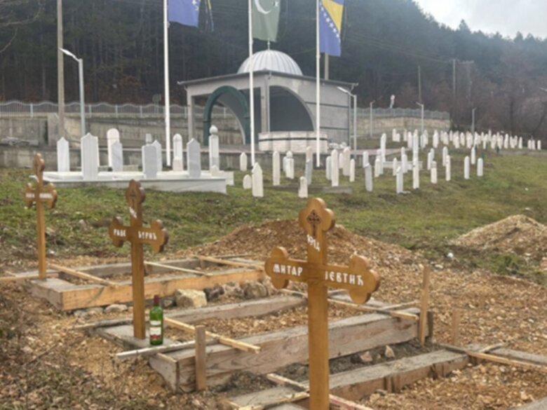 Tužilaštvo BiH odbacilo prijavu za postavljanje krstova na mezarju u naselju Kragljivoda u Srebrenici
