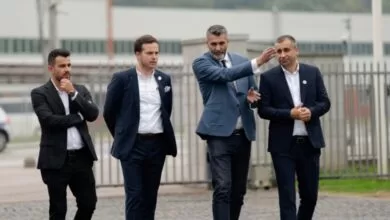 Premijer Kantona Sarajevo Nihad Uk i šef Ureda Vlade Kantona Sarajevo za podršku Srebrenici Mirza Ibrahimović posjetili Memorijalni centar Srebrenica