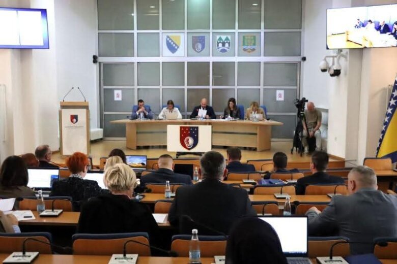 Nađeno rješenje za sarajevske taksiste: Bit će omogućeno zaustavljanje na stajalištima