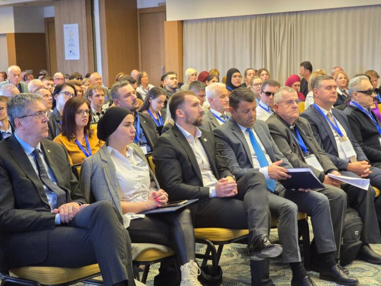 Treći Kongres osoba s invaliditetom: Federalni ministar Adnan Delić najavio Strategiju za unapređenje prava i položaja osoba s invaliditetom pred Zastupničkim domom FBiH