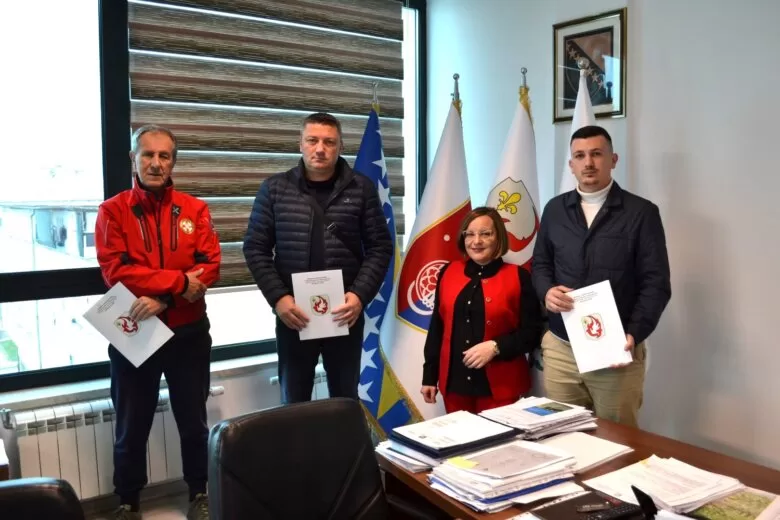 Potpisani ugovori o dodjeli sredstava službama zaštite i spašavanja sa područja općine Ilijaš