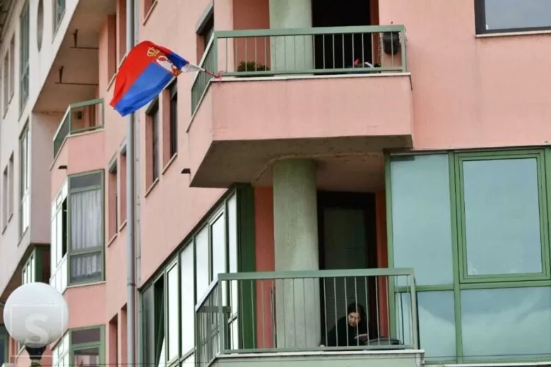 U Istočnom Sarajevu postavljene zastave RS-a na sve zgrade zbog godišnjice potpisivanja Dejtonskog sporazuma