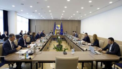 Vijeće ministara BiH usvojilo odluku, ide isplata 1.000 KM pomoći za zaposlene u bh. institucijama