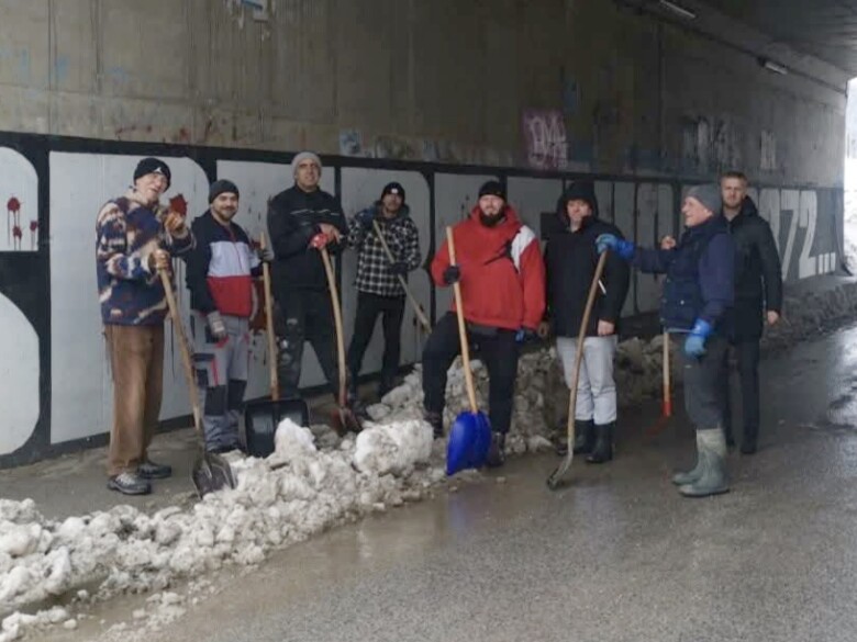 Akcija čišćenja snijega: Primjer odgovorne zajednice u MZ Ljubnići