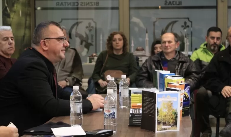 U Ilijašu održana izuzetno uspješna promocija knjiga istaknutog pčelara i autora Elvira Čuture