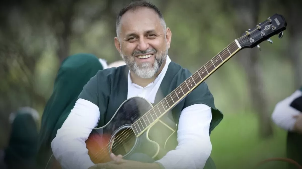 U 53. godini na bolji svijet preselio Eniz Gabeljić: Otišao je učitelj i muzičar čiji je bend nosio ime i duh Srebrenice