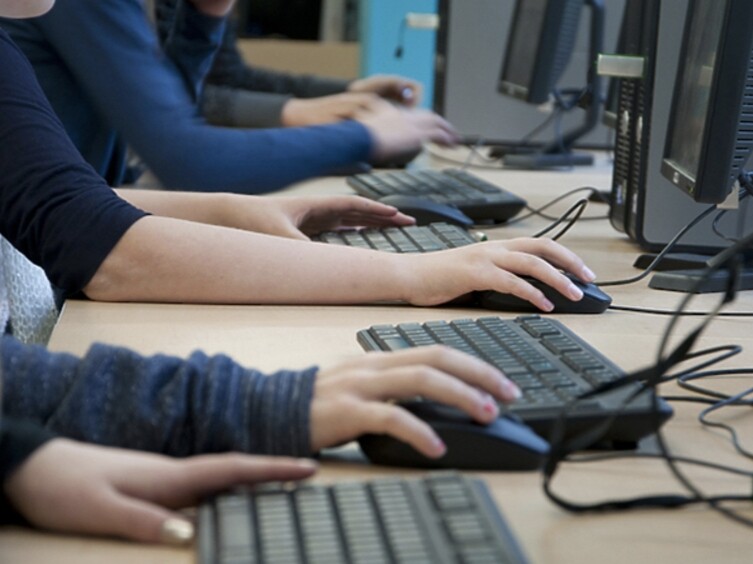 U RS počinje upis za prvačiće na platformi E-Upis