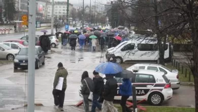 Protest građana ispred Zemaljskog muzeja: Blokirana glavna ulica u oba pravca, građani traže odgovornost
