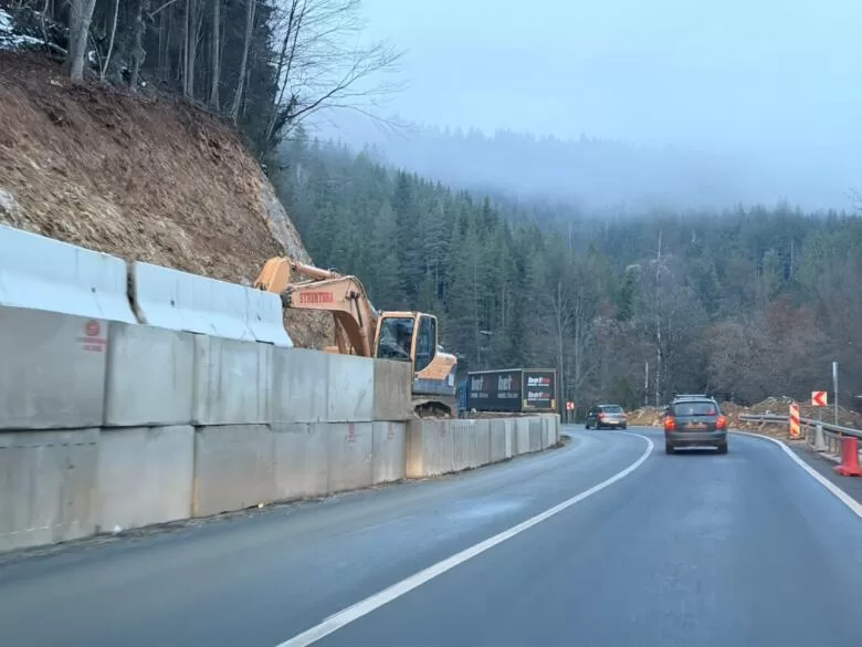 Upozorenje vozačima: Odranjanje na putu prema Nišićima