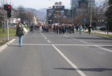 Četvrti dan protesta u Sarajevu: Građani traže pravdu za stradale