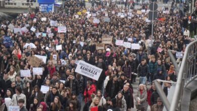 Protesti se nastavljaju i danas: Okupljanje ponovo ispred Zemaljskog muzeja