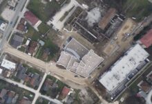 FOTO: Napreduju radovi na izgradnji nove saobraćajnice i parkinga u ulici 126. Ilijaške brigade