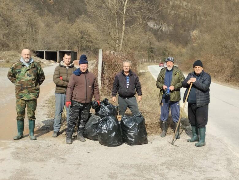 SRK Breza očistio obale Stavnje uoči početka sezone ribolova