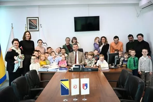 Mališani Vrtića “Ilijaš” u posjeti načelniku