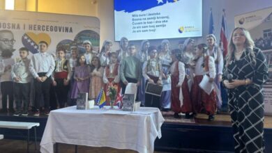 MLADI ČUVARI IDENTITETA: U BOSANSKOJ KUĆI U BIRMINGHAMU OBILJEŽEN DAN NEZAVISNOSTI BIH