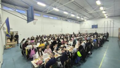 Zajednički iftar u Osnovnoj školi Podlugovi okupio učenike i nastavnike