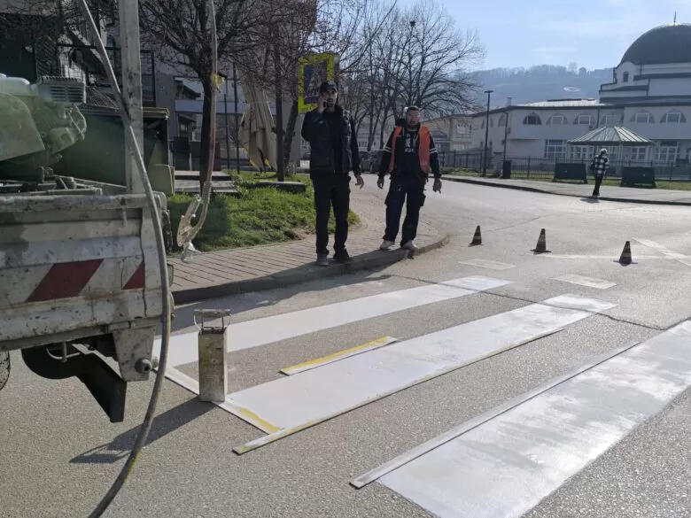 Nastavlja se obnova horizontalne signalizacije u centru Ilijaša