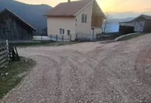 Uskoro asfaltiranje lokalnog puta i platoa ispred džamije u Medojevićima, MZ Srednje.