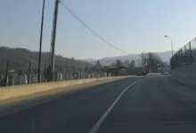 Građani traže sigurnije okruženje za djecu: Hoće li se postaviti zaštitna ograda kod škole u Starom Ilijašu?