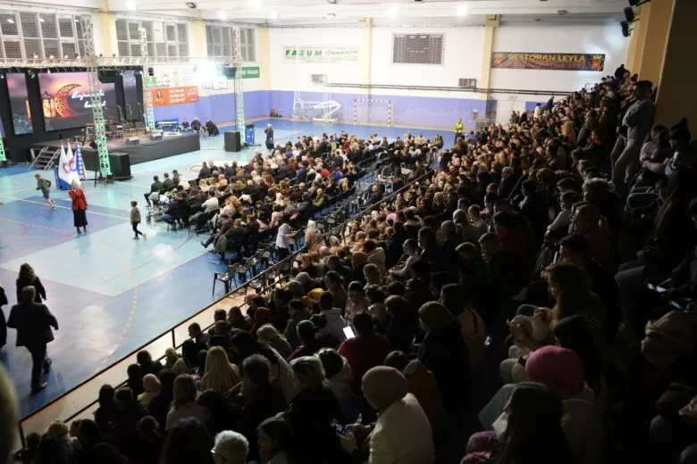 Radost Bajrama u Ilijašu: koncert, bajramska kahva i podjela paketića za djecu