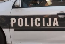 Saobraćajna nesreća na autocesti A-1, na dionici Sarajevo sjever–Podlugovi: Učestvovalo jedno vozilo, policija na terenu