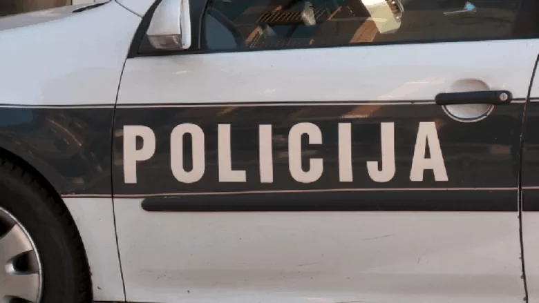 Saobraćajna nesreća na autocesti A-1, na dionici Sarajevo sjever–Podlugovi: Učestvovalo jedno vozilo, policija na terenu