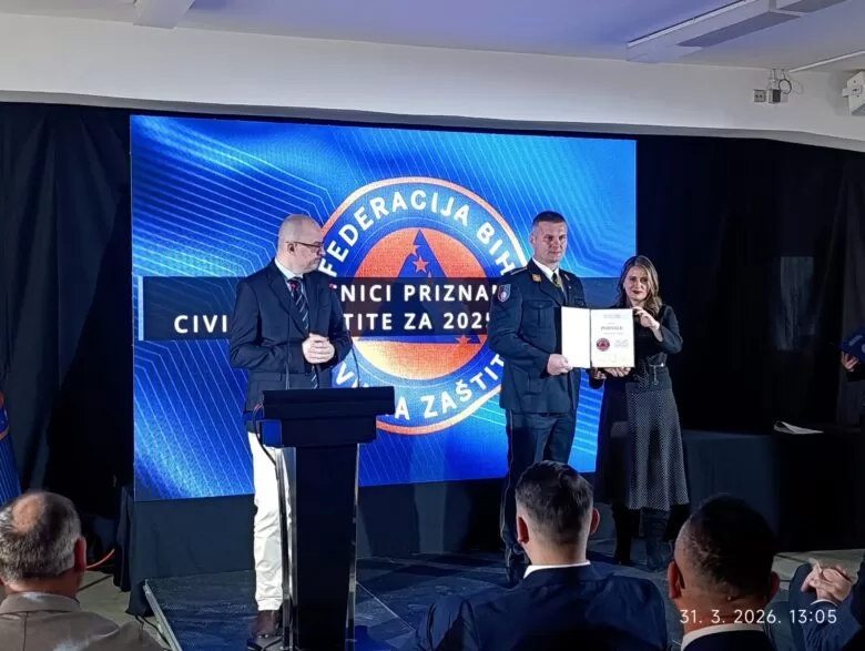 Vatrogasnom društvu Vogošća uručena pohvala Federalnog štaba civilne zaštite